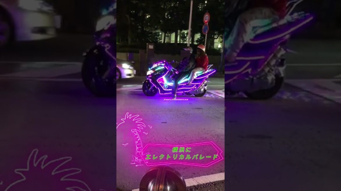 横浜に「エレクトリカルパレード」出現 #shorts "Electrical Parade" Appears in Yokohama