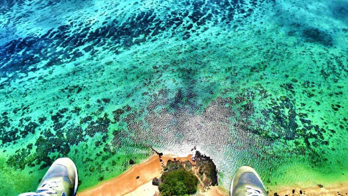 Okinawa Japan | Cheap solo travel to enjoy paragliding and local food in Ishigaki Island Okinawa Japan | Cheap solo travel to enjoy paragliding and local food in Ishigaki Island