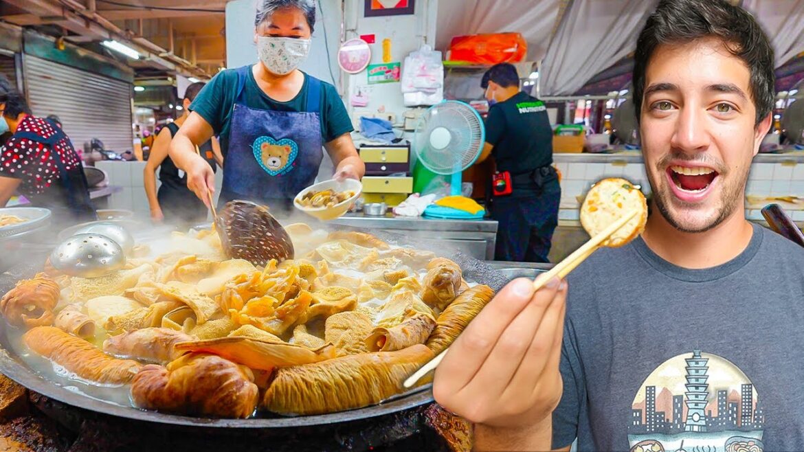 Taiwanese STREET FOODS in Chiayi!! BEEF JACUZZI + Breakfast Food in Taiwan's #1 Market!