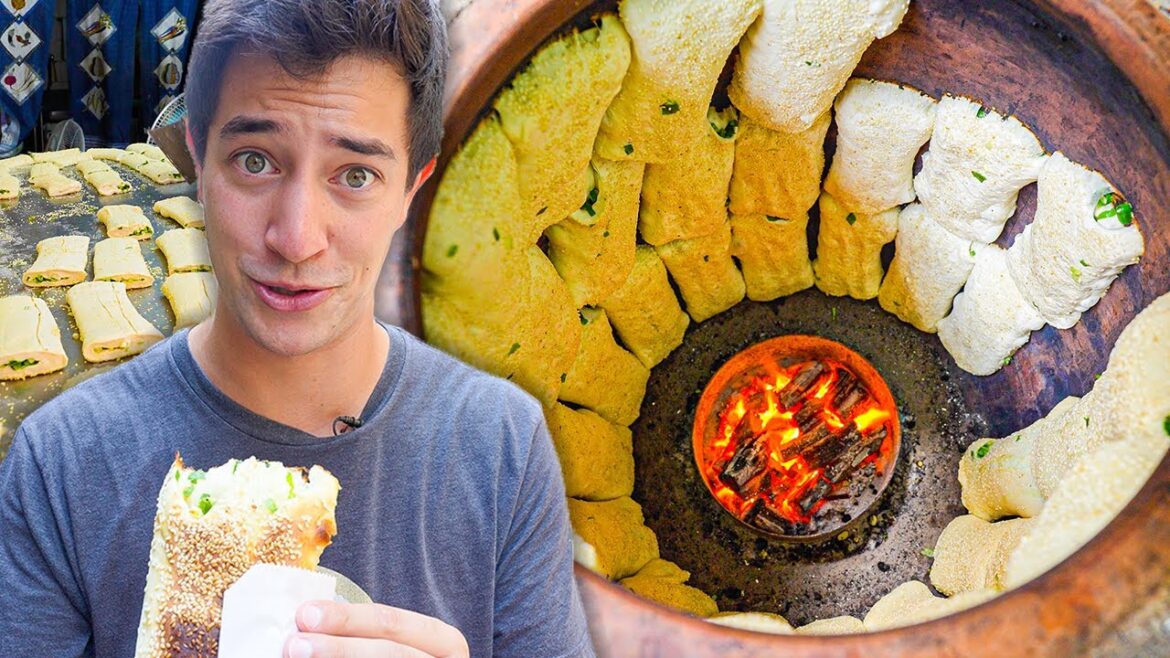 Taiwanese STREET FOODS in Taipei!! FIRE BARREL BUNS Day & Night Food in Taiwan Taiwanese STREET FOODS in Taipei!! FIRE BARREL BUNS * Day & Night Food in Taiwan *