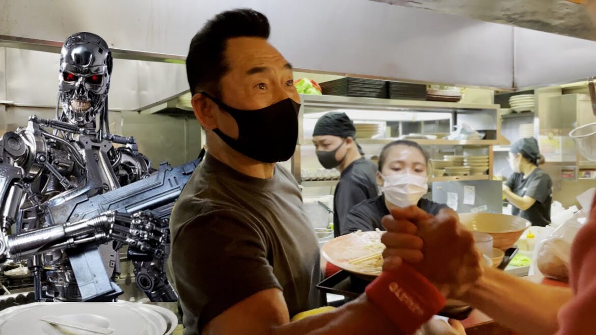 STRONGEST Chef Handshake in Japan - CHARISMATIC Bodybuilder