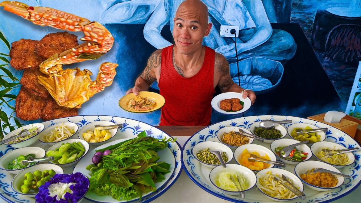 ULTIMATE Thailand Street Food Tour in Phuket - INSANE KANOM JEEN + BEST THAI ROTI & MASSAMAN CURRY