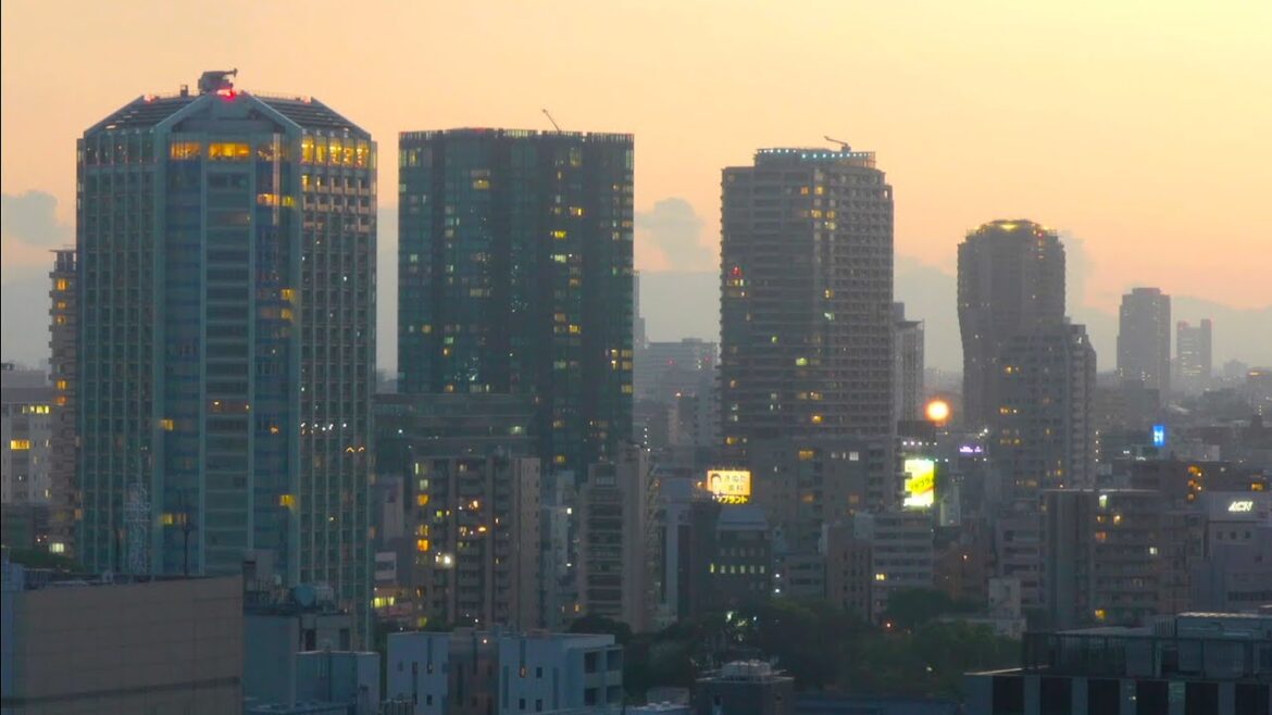 LIVE 東京都心の高層ビル群の夜景/2022.10.28-29 Live camera of skyscrapers in Minato-ku, Tokyo