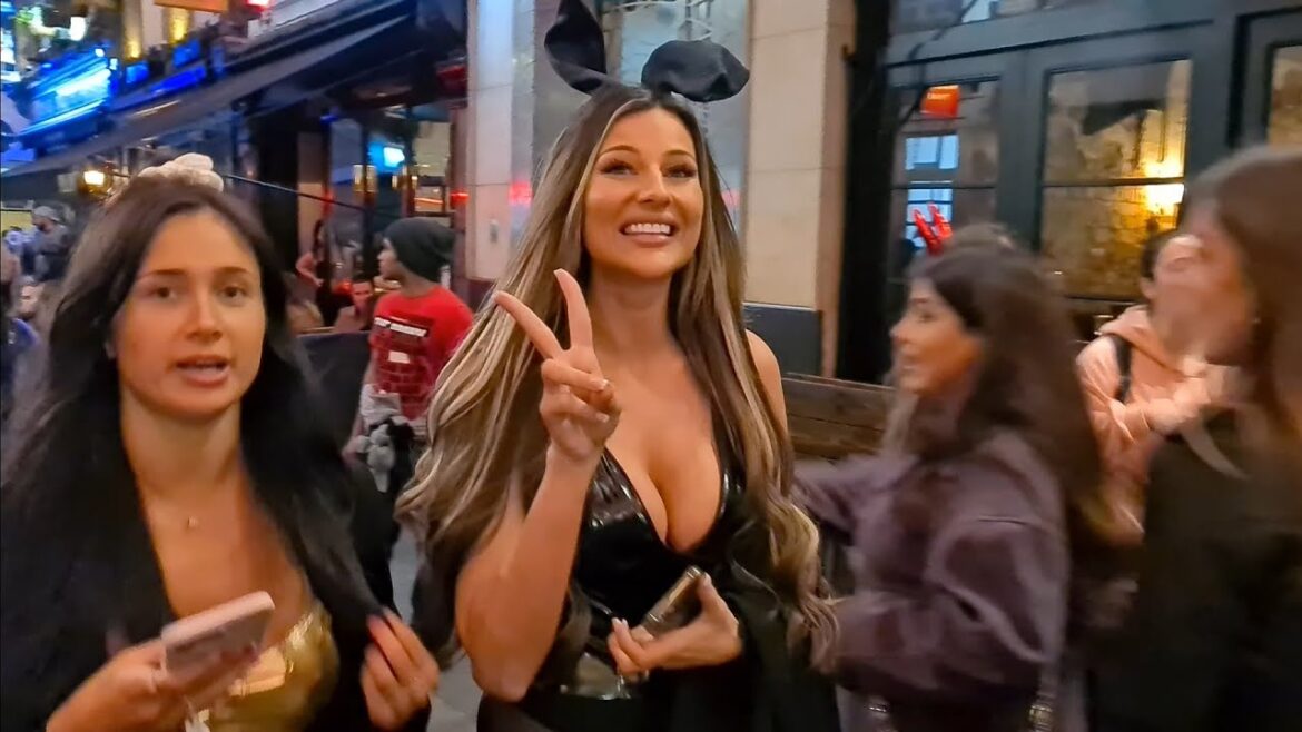 🇬🇧 HALLOWEEN IN LONDON, 1am WALK, CARNABY STREET, LEICESTER SQUARE, HALLOWEEN WALKING TOUR IN LONDON