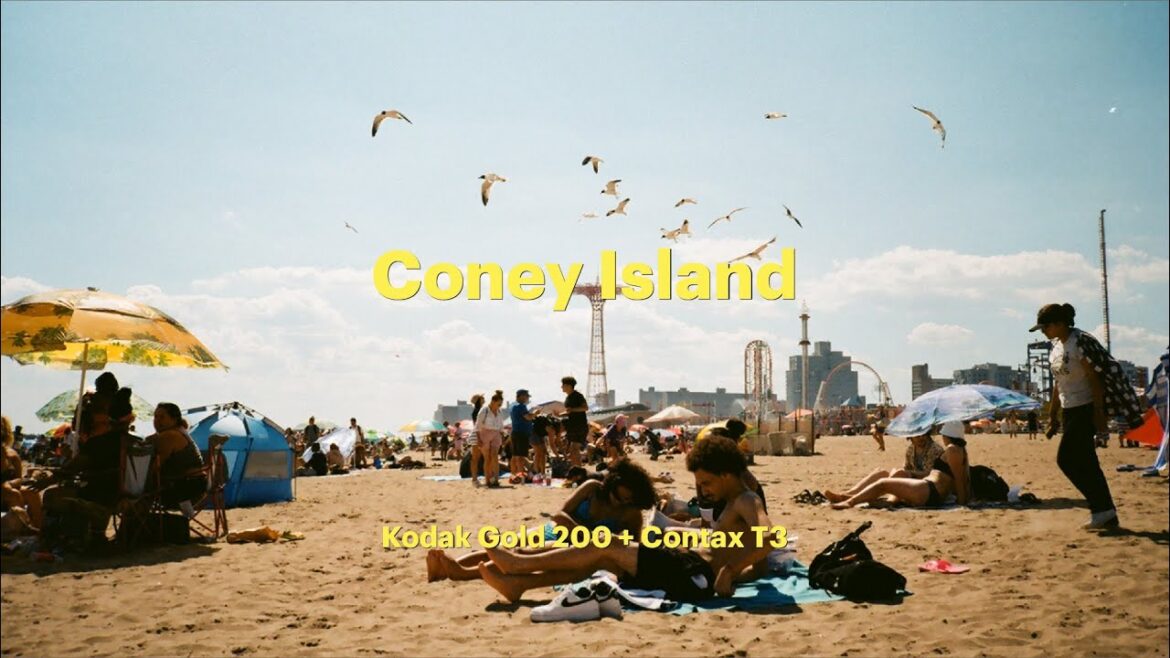Shooting film in Coney Island with Kodak Gold 200 + Contax T3