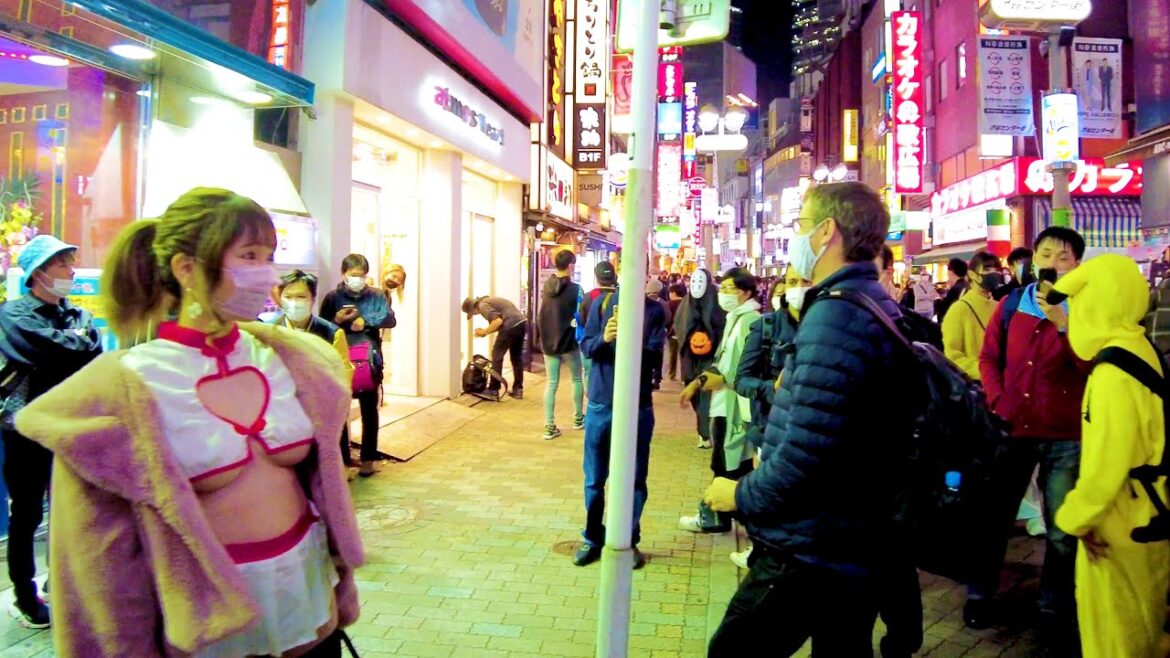 Shibuya in Tokyo. Halloween Night 2 last year βͺππΆ4K ASMR non-stop 1 hour 02 minutes Shibuya in Tokyo. Halloween Night 2 last year βͺππΆ4K ASMR non-stop 1 hour 02 minutes