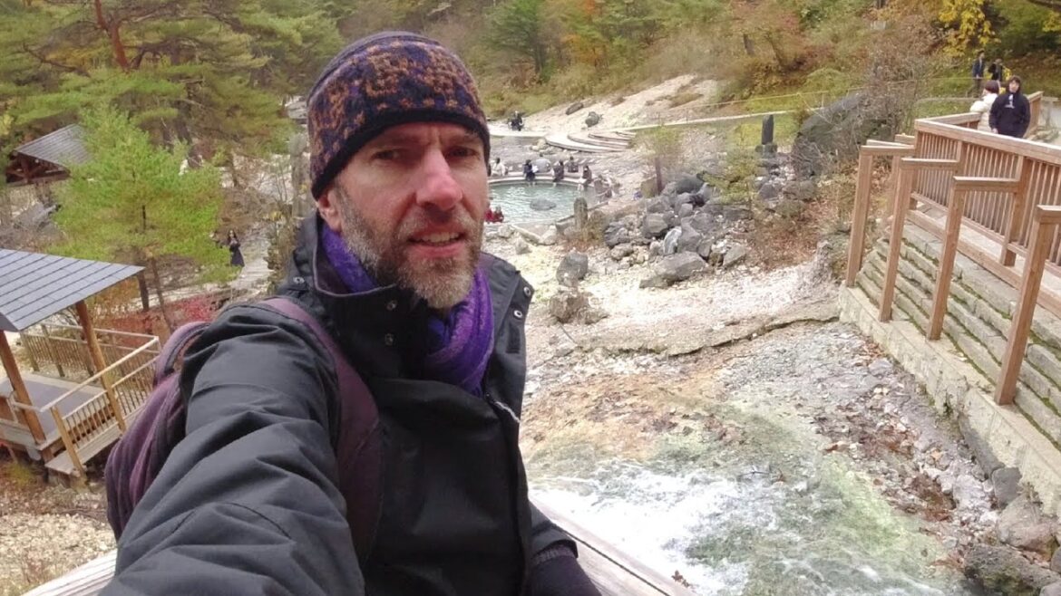 Hot Springs & Ski Resorts in the Mountains of Japan Hot Springs & Ski Resorts in the Mountains of Japan