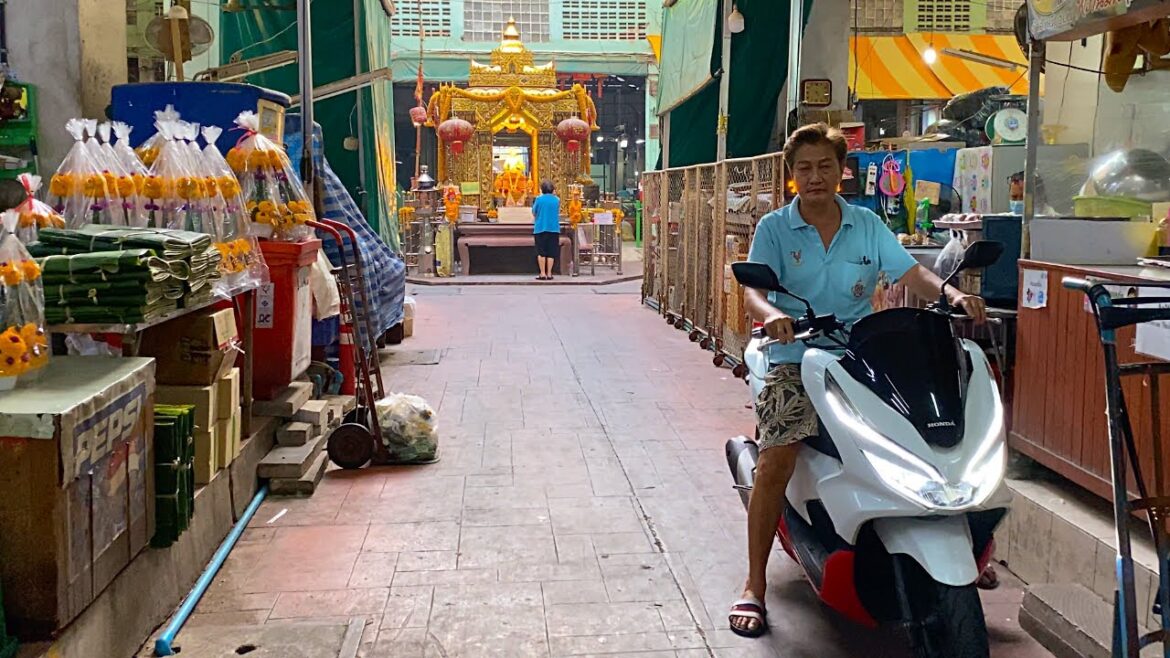 Bangkok's Chinatown 🇹🇭 Thailand. Street Life and Food. Flower Market. Walking Tour. Oct 26, 2022. 4K Bangkok's Chinatown 🇹🇭 Thailand. Street Life and Food. Flower Market. Walking Tour. Oct 26, 2022. 4K