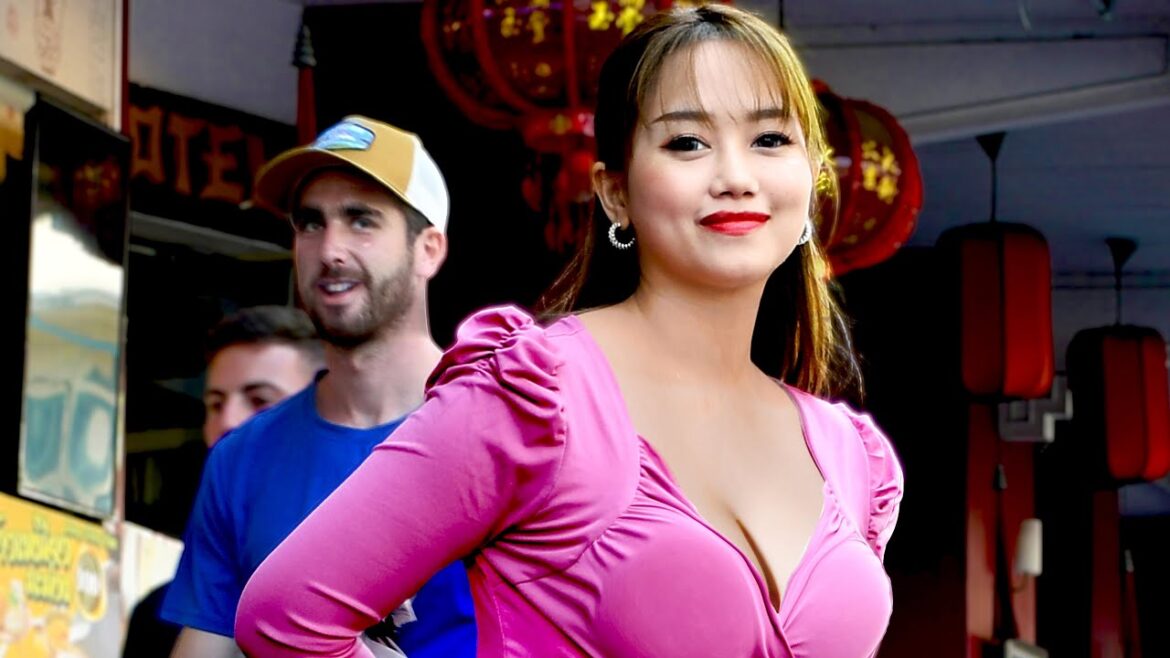 I love Chinatown! I love Chinatown!