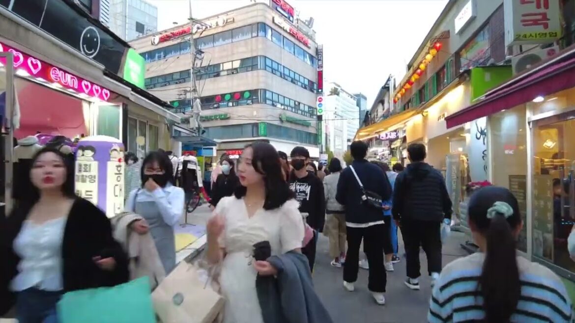 Seoul Halloween 2022 – Lovely Hongdae Street walking tour Trailer Seoul Halloween 2022 - Lovely Hongdae Street walking tour Trailer