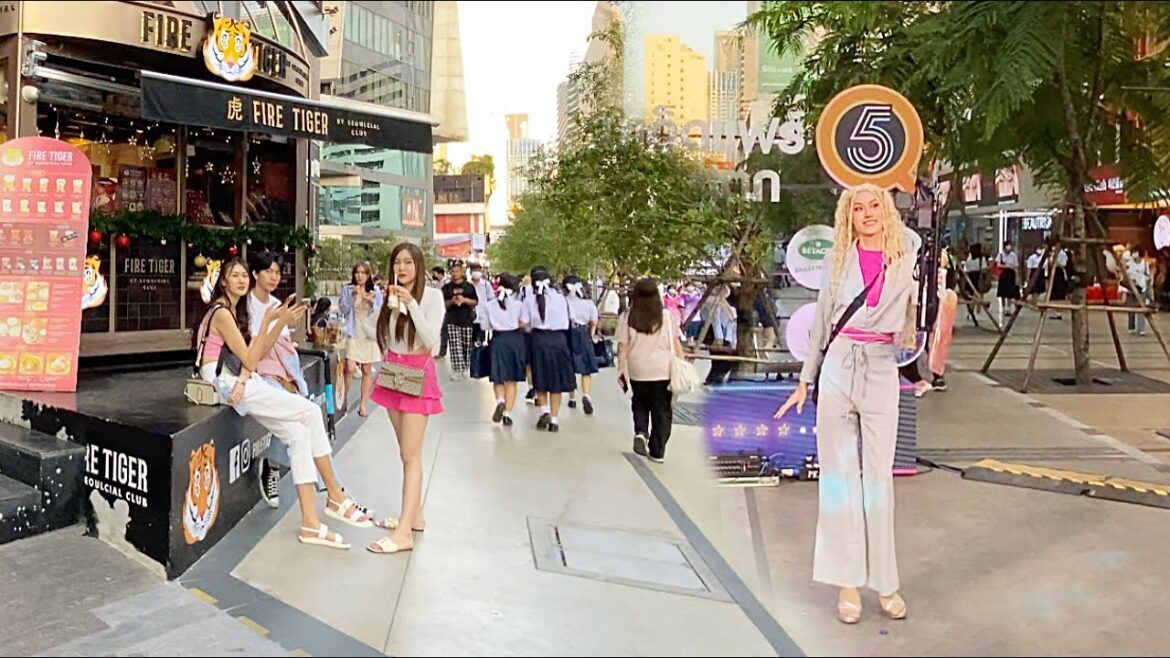 Bangkok 🇹🇭 Thailand – Siam Square. Paragon. Street Food Market. Walking Tour. Nov 4, 2022. 4K 60fps Bangkok 🇹🇭 Thailand - Siam Square. Paragon. Street Food Market. Walking Tour. Nov 4, 2022. 4K 60fps