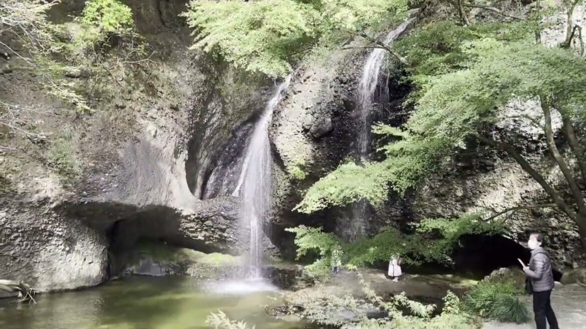 30sec Travel - Tsukimachi falls - 30th Oct 2022  "3h from Tokyo"