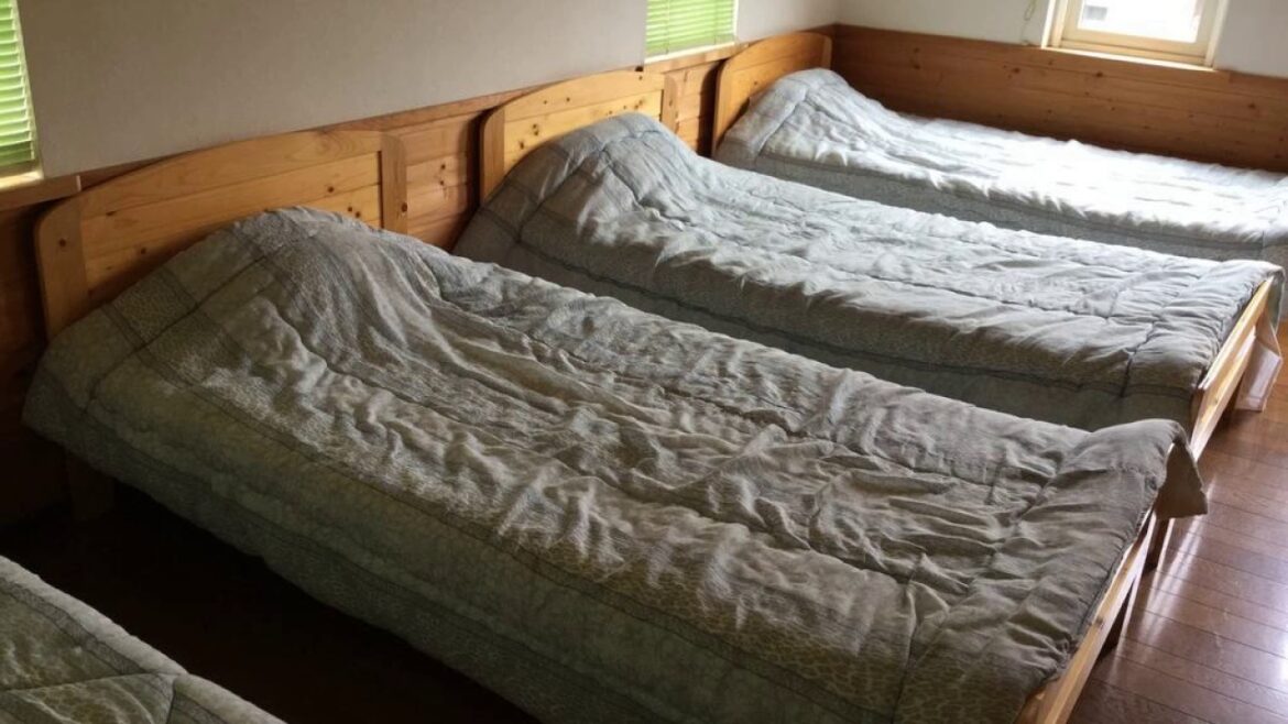 Cottage Tonarino Four Season – Hotel in Furano, Japan Cottage Tonarino Four Season - Hotel in Furano, Japan