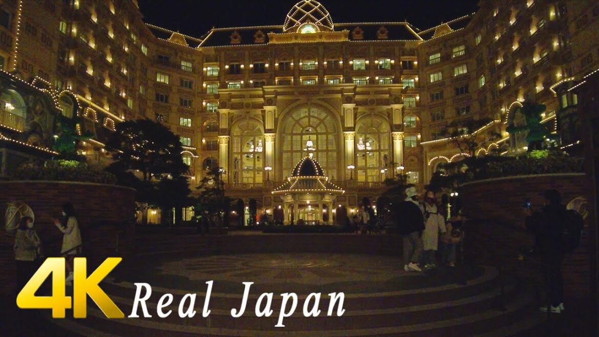 Night Walking around Tokyo Disneyland, Urayasu, Chiba Japan - 4k ambience