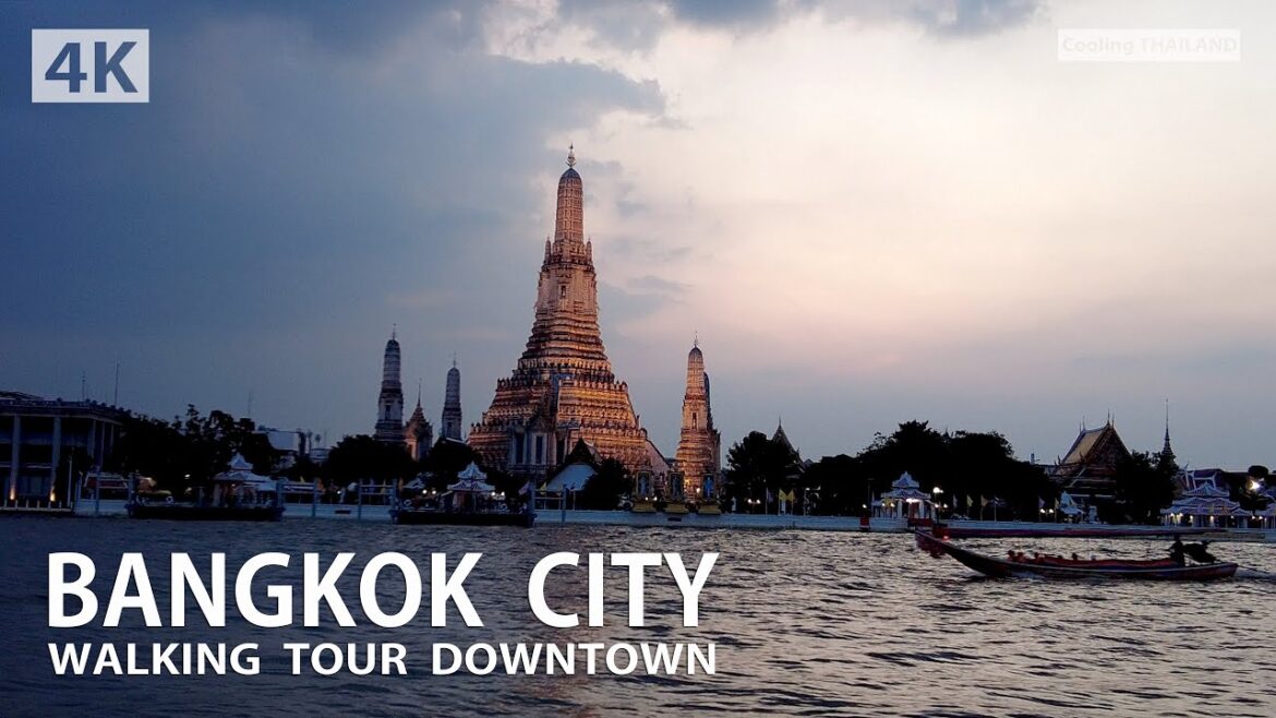 BANGKOK | Sunset at The Temple of Dawn (Wat Arun) by Boat Tour