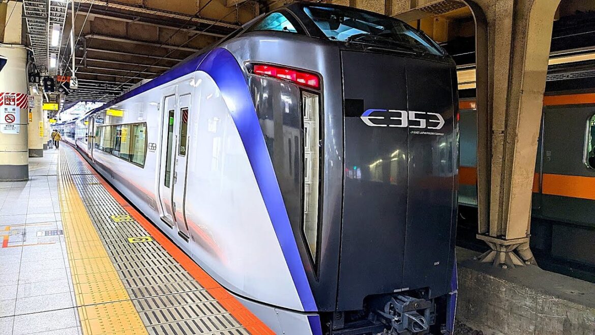 特急あずさ17号松本行き　E353系12号車左側 側面展望　Limited Express Azusa No. 17 bound for Matsumoto E353 series side view