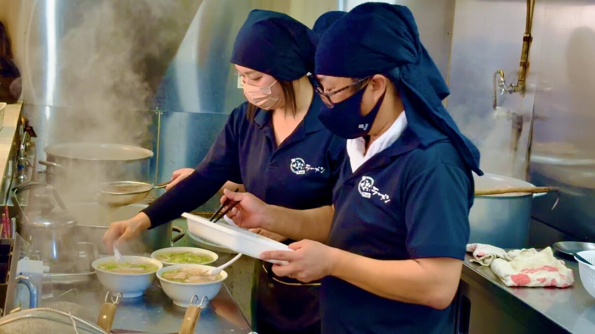 開店と同時に即満席！ピンチをチャンスに変えた夫婦で営む絶品ラーメン！｜Amazing Japanese restaurant｜福岡グルメ ランチ ラーメン｜