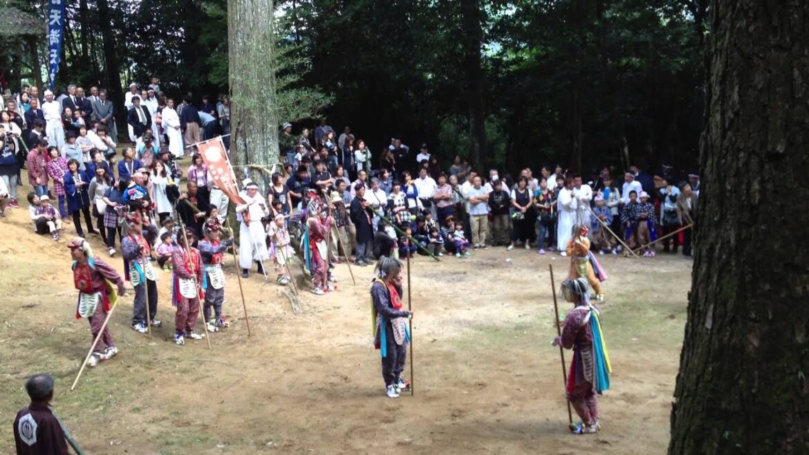 建部祭り 2 田地子の棒遣い Traditional “Takebe Festival” in Takebe Town, Okayama, Japan 2 建部祭り 2 田地子の棒遣い Traditional "Takebe Festival" in Takebe Town, Okayama, Japan 2
