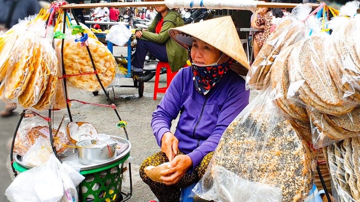 Amazing ! 8 Vietnamese Street Food In Local Apartment 2022 Amazing ! 8 Vietnamese Street Food In Local Apartment 2022