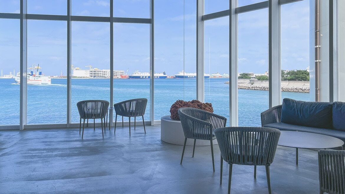 開箱沖繩那霸最美飯店，港口海景+美術館+咖啡店｜HOTEL ANTEROOM NAHA