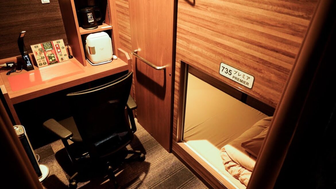 Staying amazing Premium capsule hotel private room with so many services in Nagoya! Travel in Japan