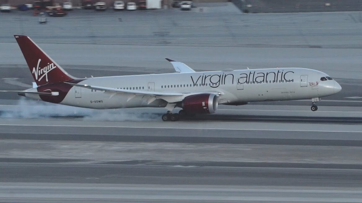 Las Vegas Airport Live with ATC - Crosswind Landings & Hotel Closure Tomorrow