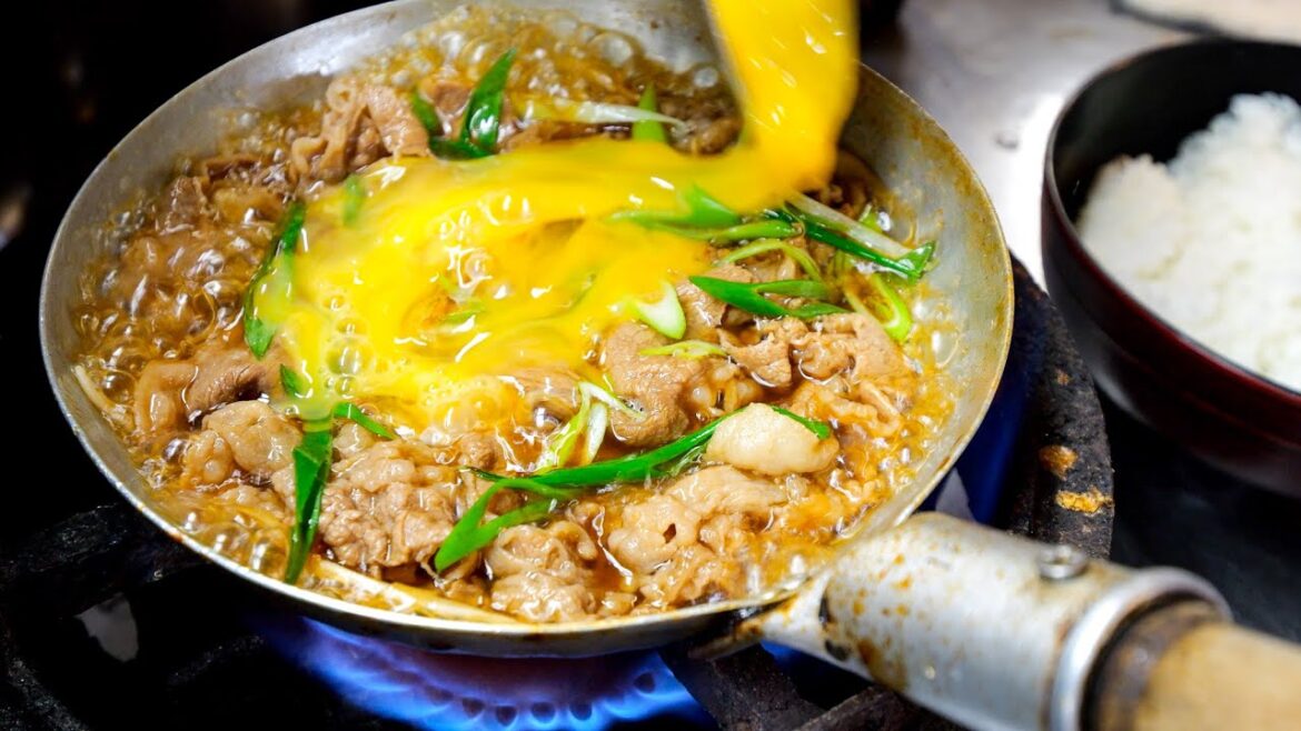 カツ丼!!天ぷら!!注文が殺到する素朴な駅前大衆うどん店に密着丨Udon Noodles in Osaka カツ丼!!天ぷら!!注文が殺到する素朴な駅前大衆うどん店に密着丨Udon Noodles in Osaka