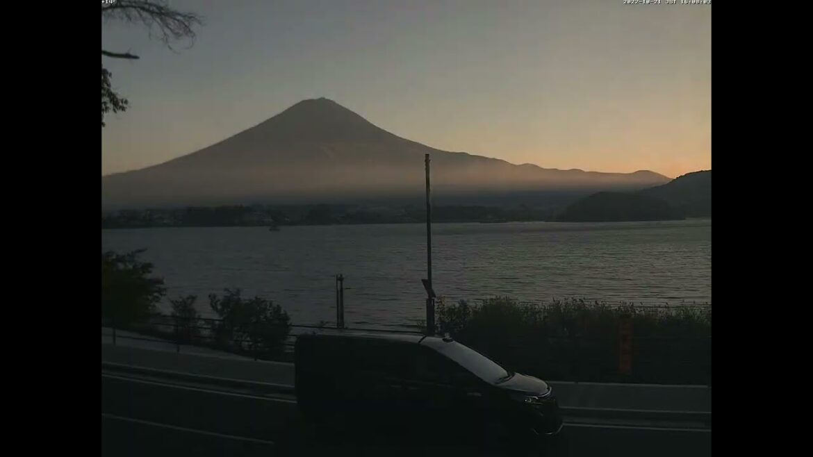 Mt  Fuji Time Lapse Video from Lake Kawaguchi Fujiyama Live Camera 24 in 2022 10