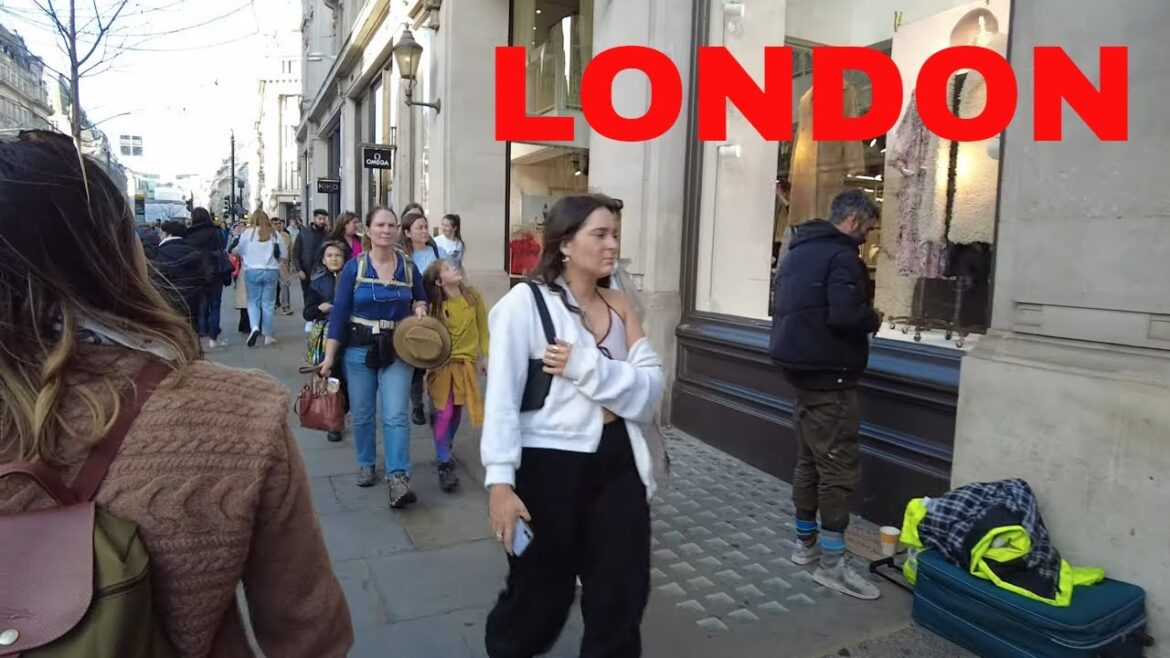 London view| walking Regent street, oxford street 4k/ 26/10/2022 London view| walking Regent street, oxford street 4k/ 26/10/2022