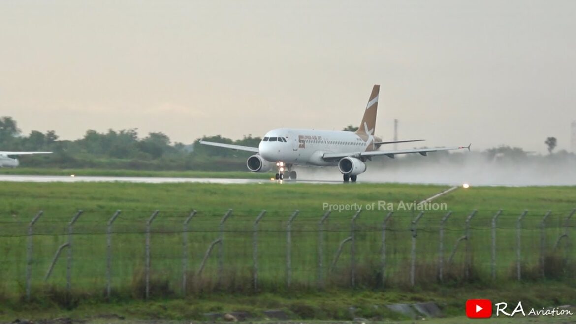 TAKE OFF SAAT HUJAN!! Pesawat Super Air Jet Airbus A320-200 di Bandara Int’ Lombok