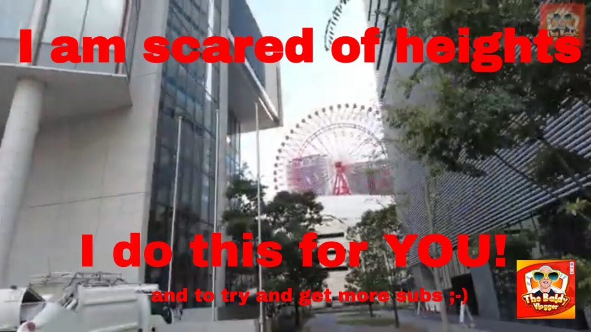 Scary Giant Ferries Wheel –  Osaka Japan Scary Giant Ferries Wheel -  Osaka Japan