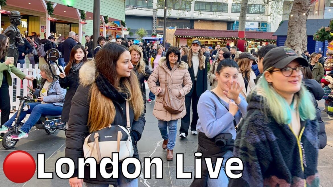 Monday Evening Live Camera Central London | 14 Nov 2022 Christmas Lights Live Walk