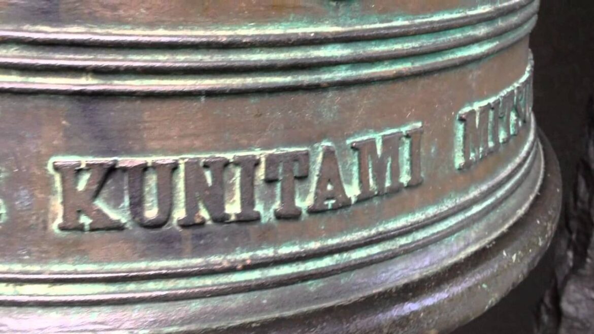 Jenn in Japan – Yakushi-ike Park Jenn in Japan - Yakushi-ike Park