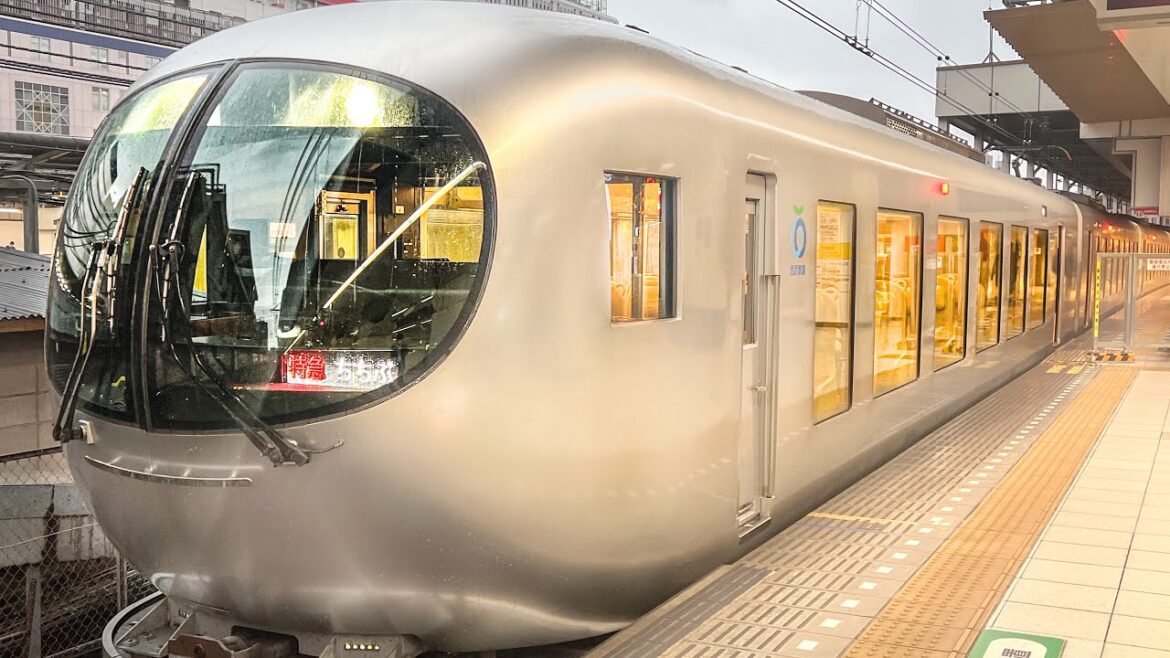Only $10! Japan's Strange Looking Train like a Spaceship | Virtual Tour of Limited Express in Tokyo