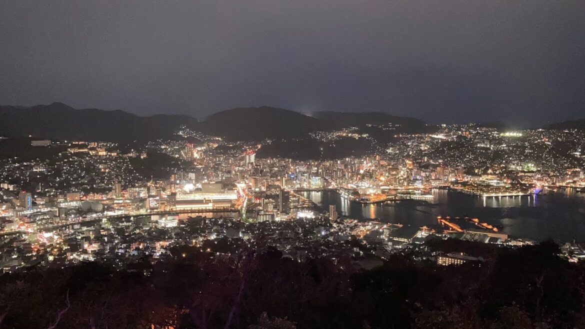 2022年11月 長崎市 稲佐山展望台からの夜景