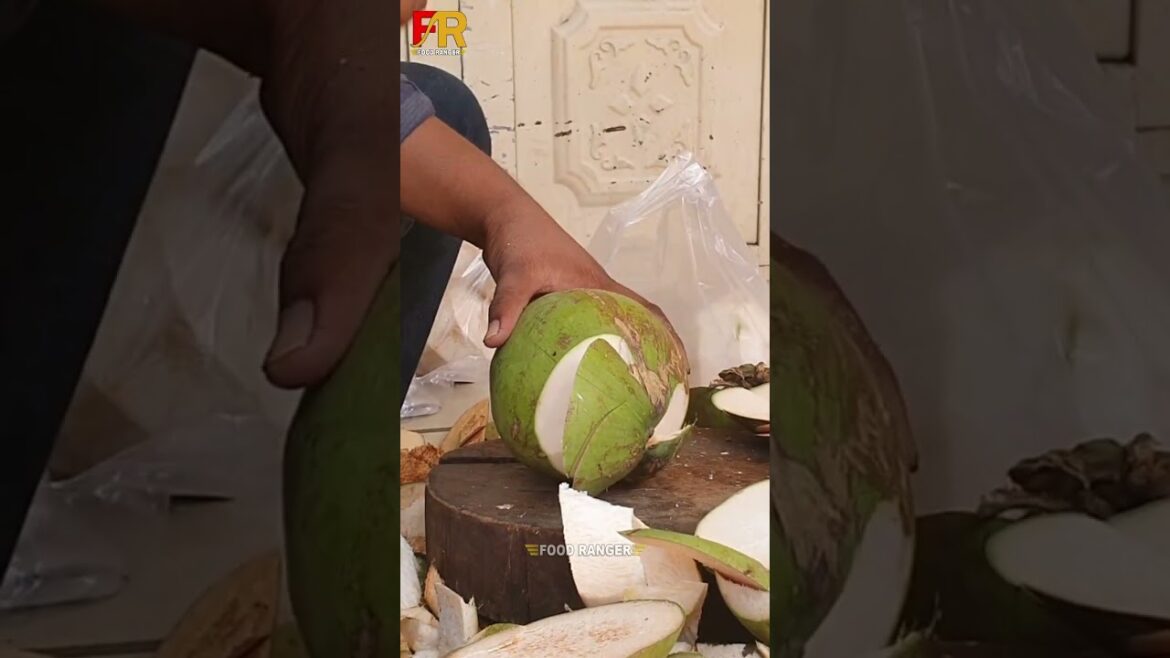 Amazing Cutting Skills | Coconut Cutting Skills #streetfood #shorts ep39 Amazing Cutting Skills | Coconut Cutting Skills #streetfood #shorts ep39