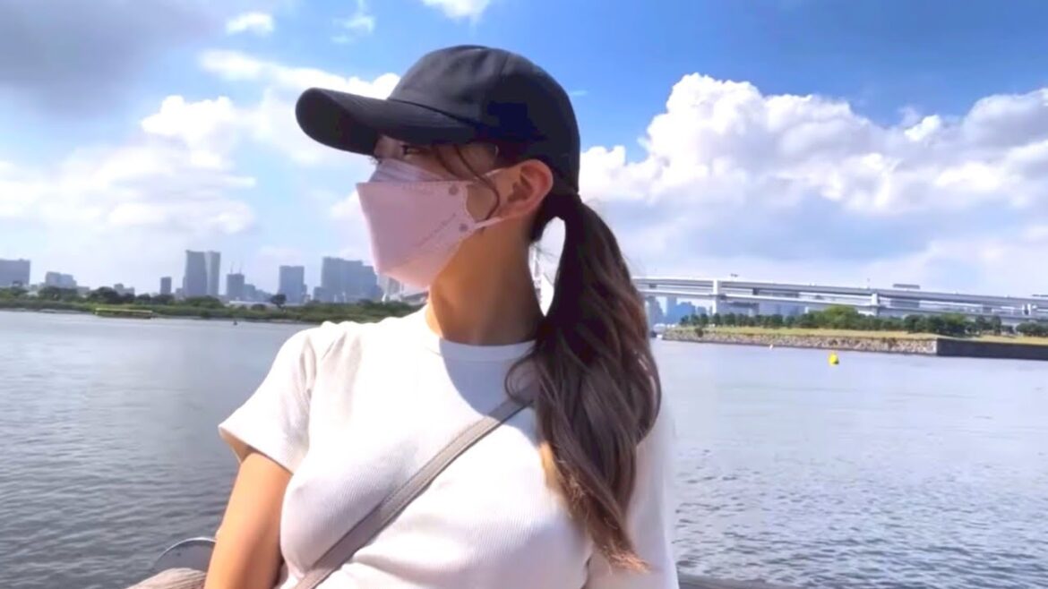 Walk in Rainbow Bridge Odaiba with An Chan