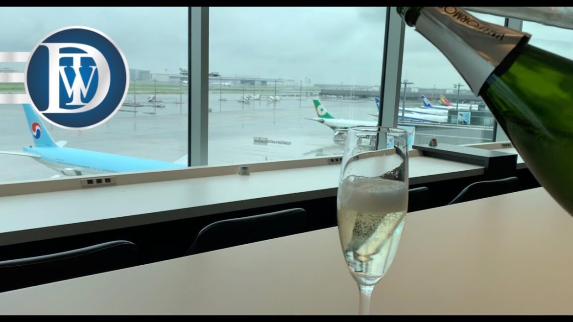 Tokyo Haneda Airport JAL Sakura Lounge Tour Tokyo Haneda Airport JAL Sakura Lounge Tour