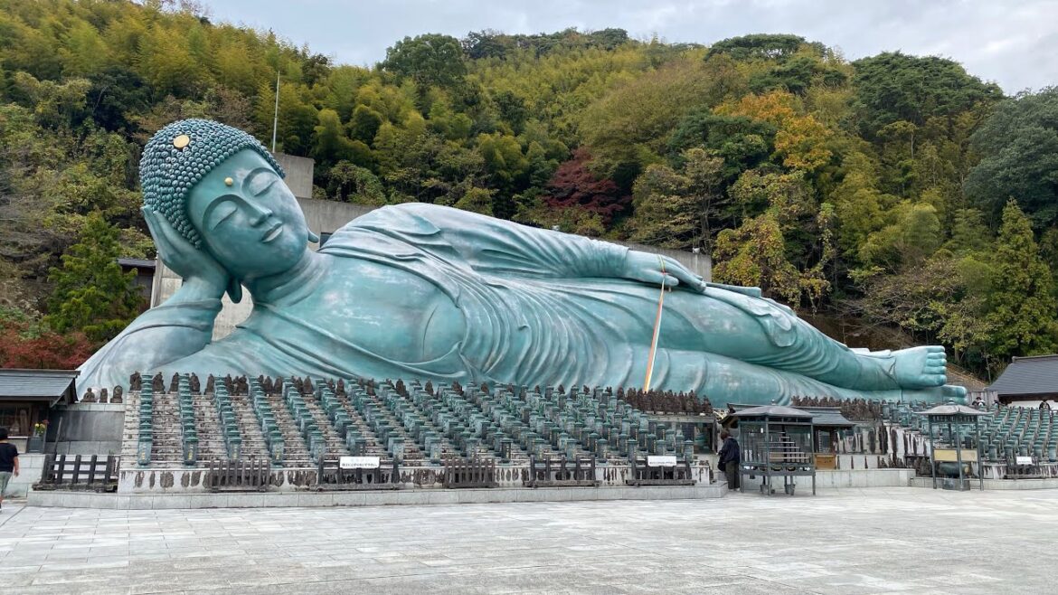Walking to Reclining Buddha Nanzoin Fukuoka🇯🇵Walking in Japan. Walking to Reclining Buddha Nanzoin Fukuoka🇯🇵Walking in Japan.