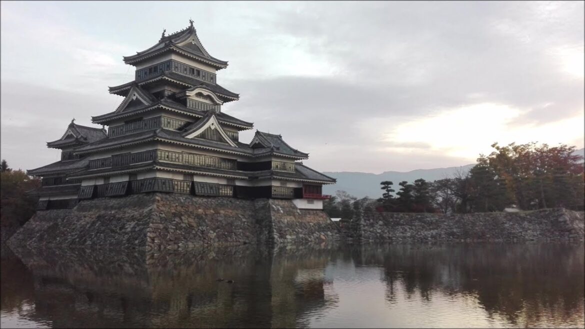 MATSUMOTO CASTLE - 松本城 - Nagano Prefecture, Japan