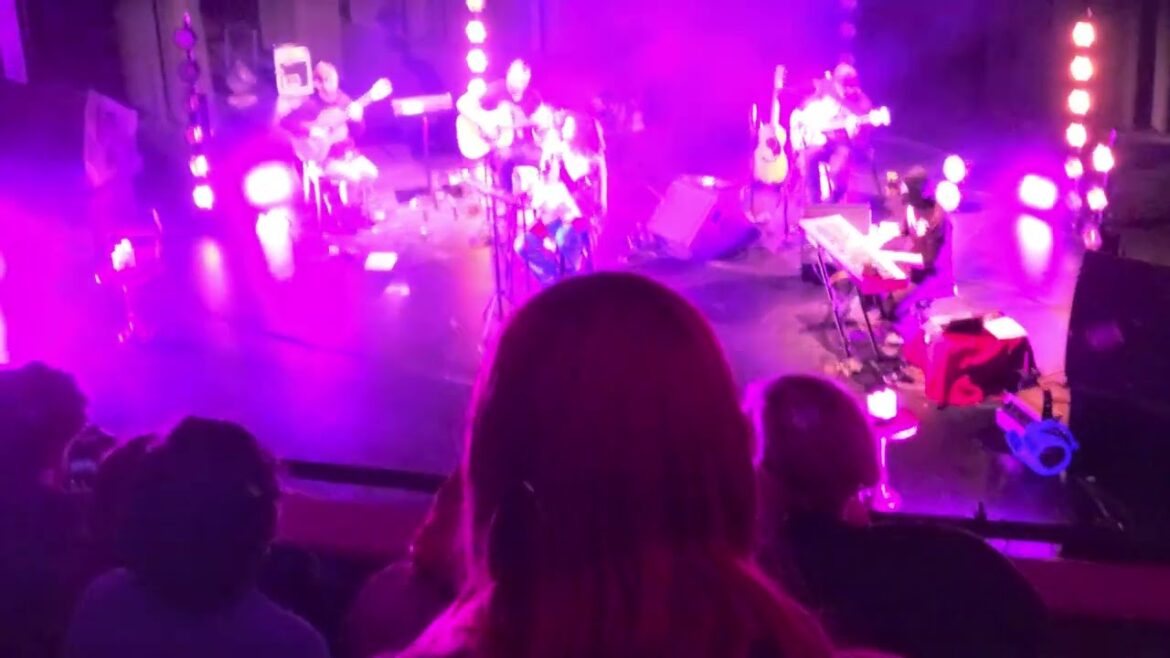 Ninja Sex Party-Hey Jude live in Kansas City 4K