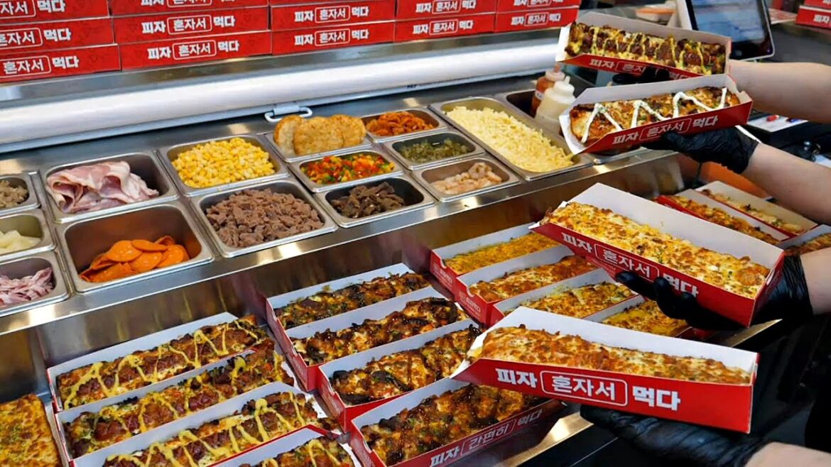 대단합니다! 1분에 1판씩 팔리는? 미친 퀄리티 25cm 1인 수제피자 / American Style 25cm Homemade Pizza / Korean street food 대단합니다! 1분에 1판씩 팔리는? 미친 퀄리티 25cm 1인 수제피자 / American Style 25cm Homemade Pizza / Korean street food