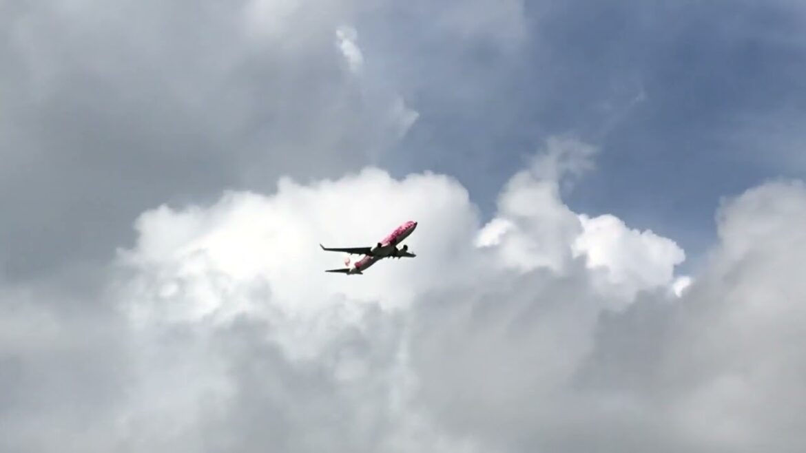 過去に沖縄旅行に行ってきた時に撮影した飛行機の動画の詰め合わせ