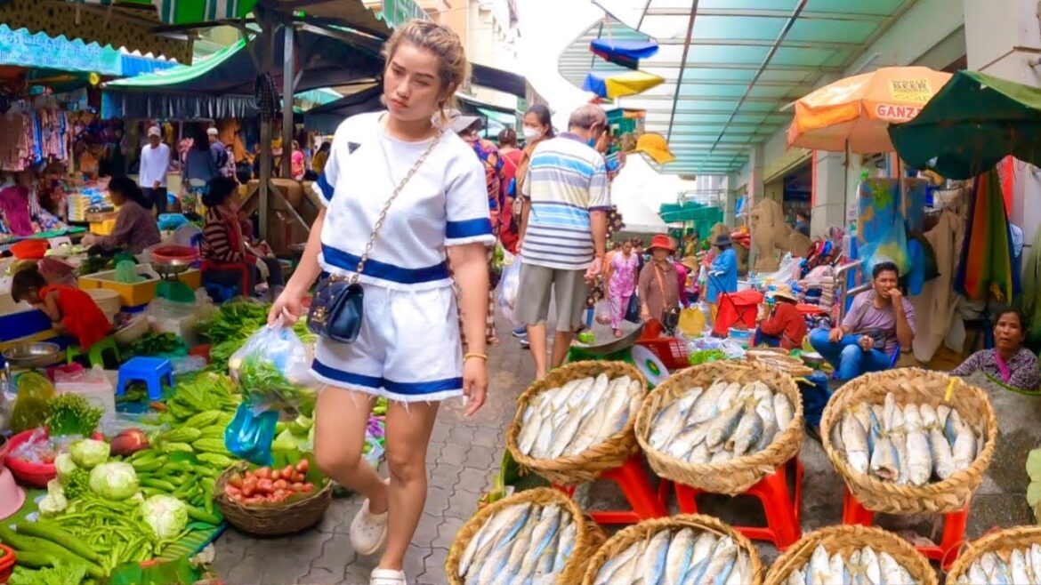 Best Cambodian STREET FOOD market in Phnom Penh, Fresh fish, Crab, Vegetable, fruit & More Best Cambodian STREET FOOD market in Phnom Penh, Fresh fish, Crab, Vegetable, fruit & More