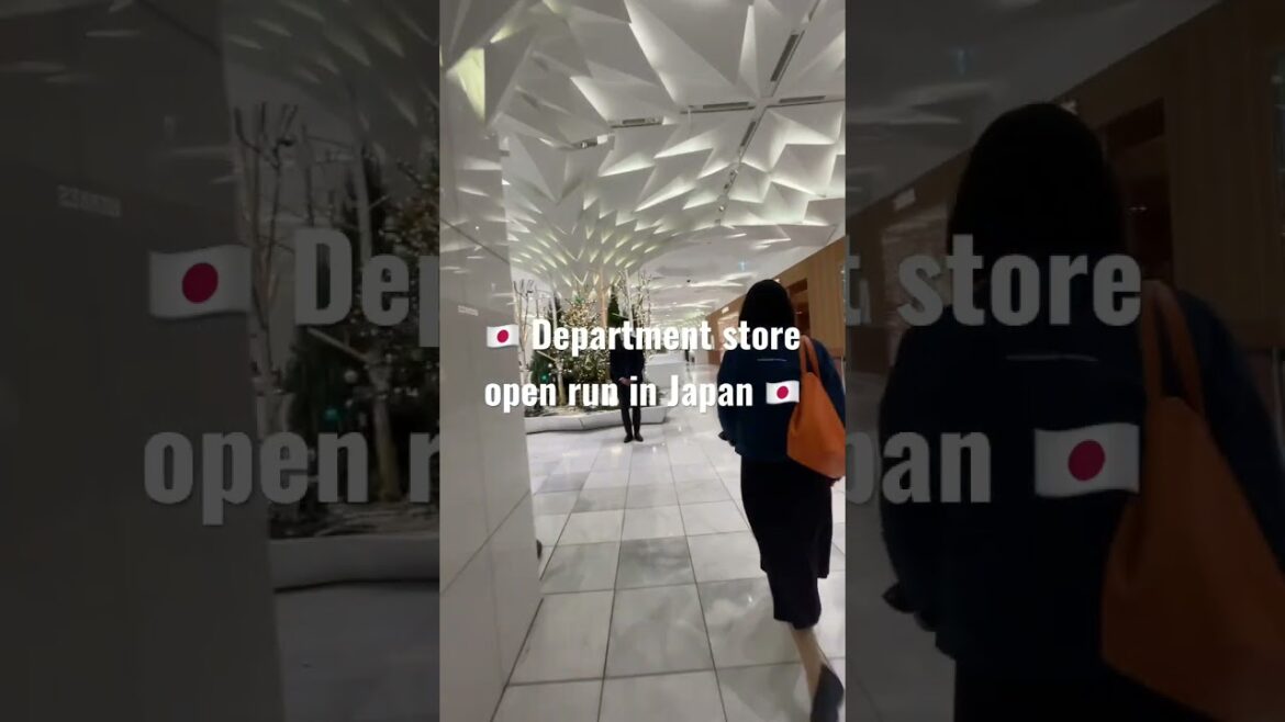 🇯🇵日本のデパート開店同時に突進する外国人 #shorts #訪日観光客
