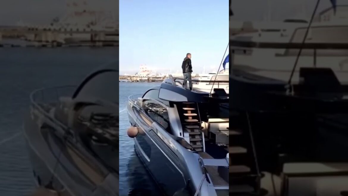 International Boat Shows 2018, Yokohama Bay Side Marina #shorts #travel #japan