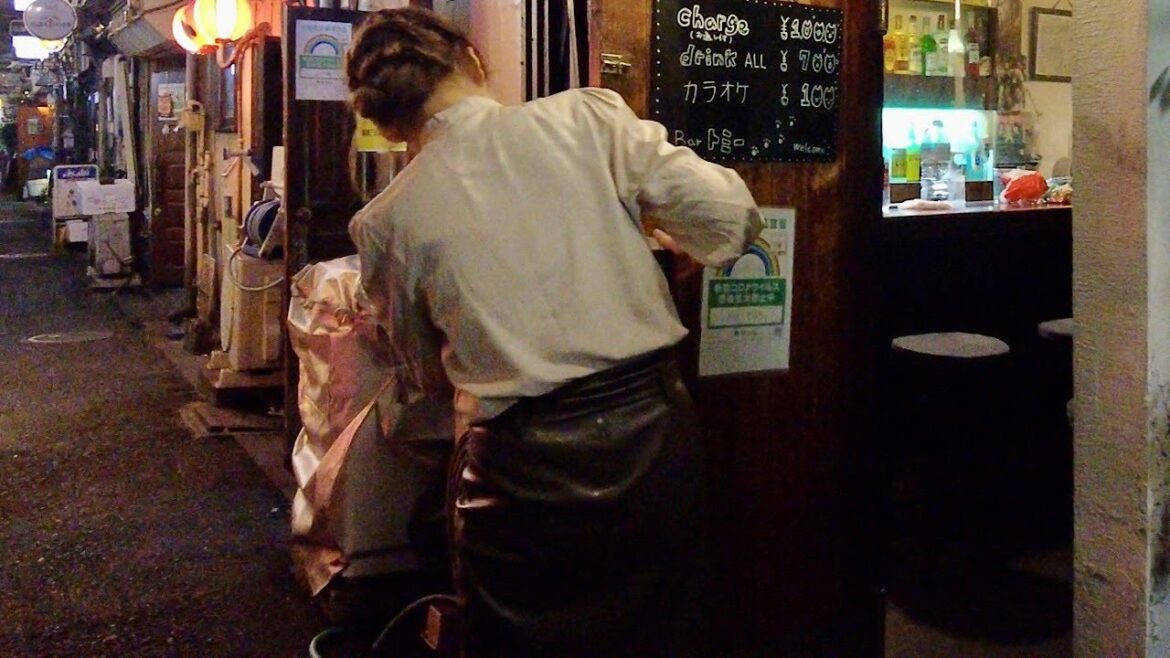 4K 60, Very popular with tourists! Strolling around Shinjuku Golden Gai | Tokyo Japan ASMR HDR 4K 60, Very popular with tourists! Strolling around Shinjuku Golden Gai | Tokyo Japan ASMR HDR