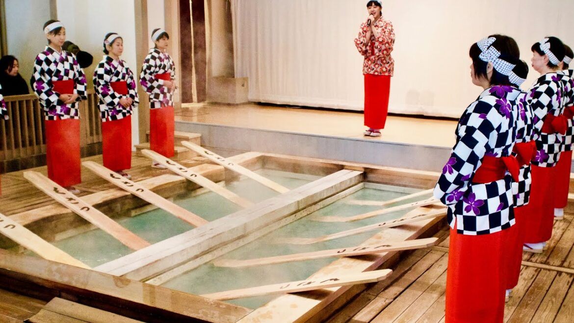 Japan - Kusatsu Onsen (草津温泉) Кусацу Онсэн 4K