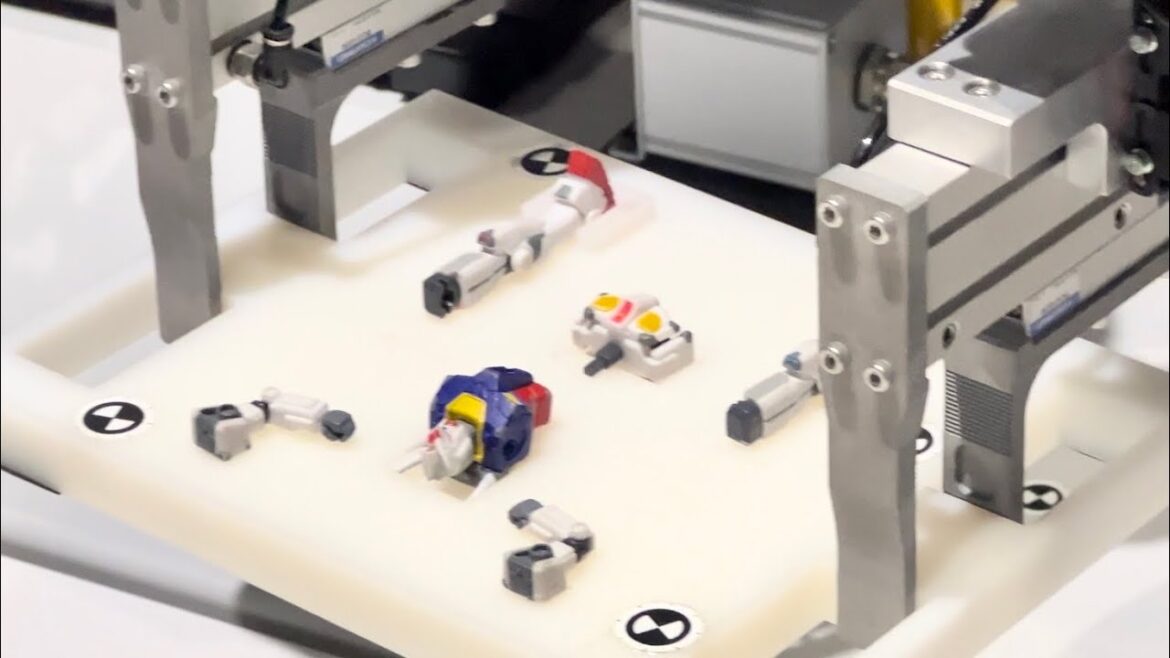 Close up of the Robot that can build Gundam models at the Gundam Factory Yokohama