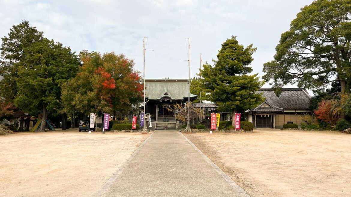 Exploring the shrines of Ogori Exploring the shrines of Ogori